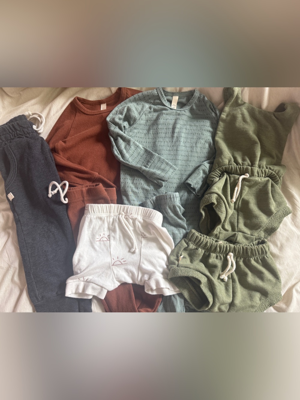 Childhoods clothing 18-24/2t bundle